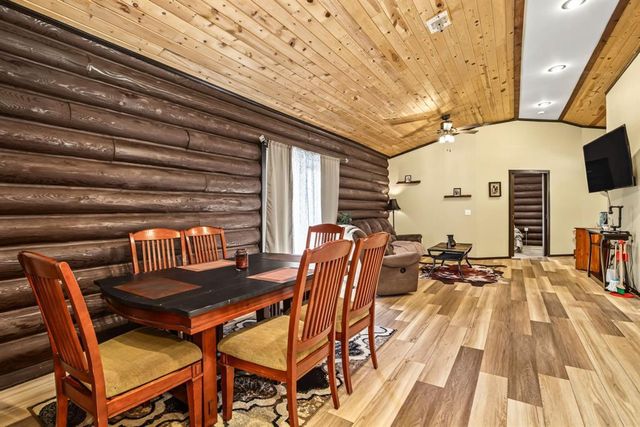 20515 105th Avenue, Cadott, WI 54727