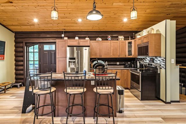 20515 105th Avenue, Cadott, WI 54727