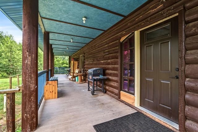 20515 105th Avenue, Cadott, WI 54727