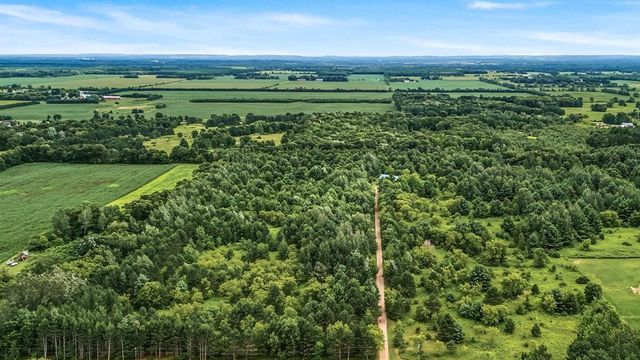 20515 105th Avenue, Cadott, WI 54727