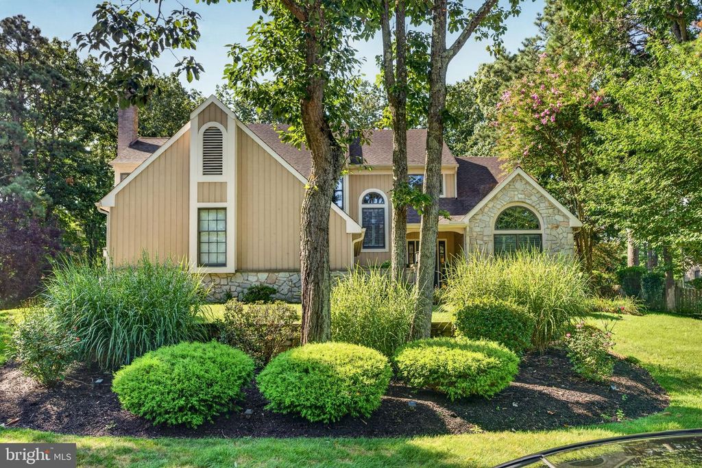 130 FORREST HILLS DR, VOORHEES, NJ 08043 — photo 2