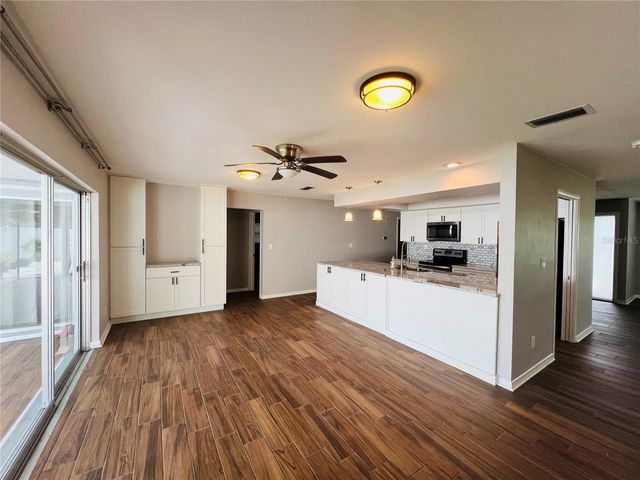 14665 CROWN DRIVE, Largo, FL 33774