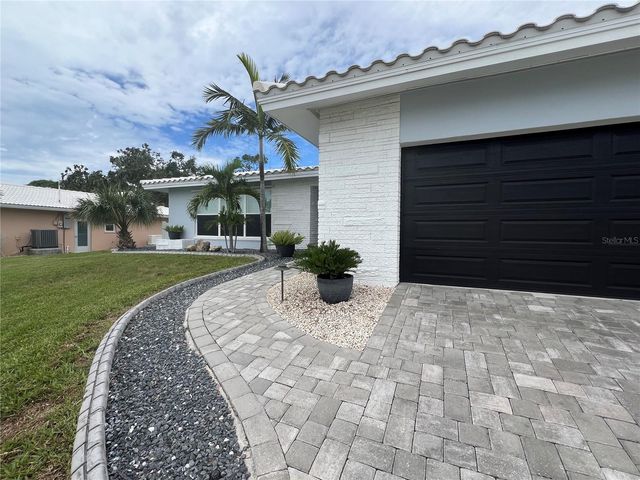 14665 CROWN DRIVE, Largo, FL 33774