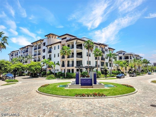 1135 3rd AVE S 319, Naples, FL 34102