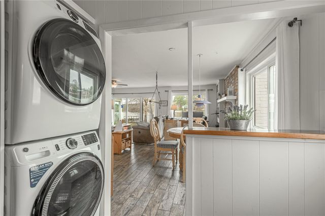 202 Sunset Lake Road, Huntsville, TX 77340