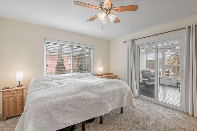 202 Sunset Lake Road, Huntsville, TX 77340