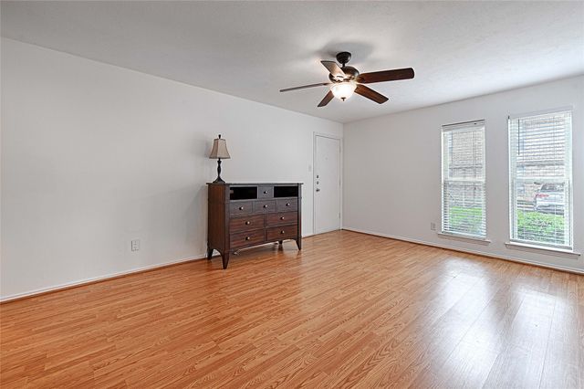 5808 Sandhurst Lane B, Dallas, TX 75206