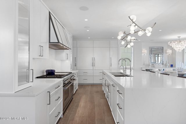 948 Lagoon Lane S, Mantoloking, NJ 08738