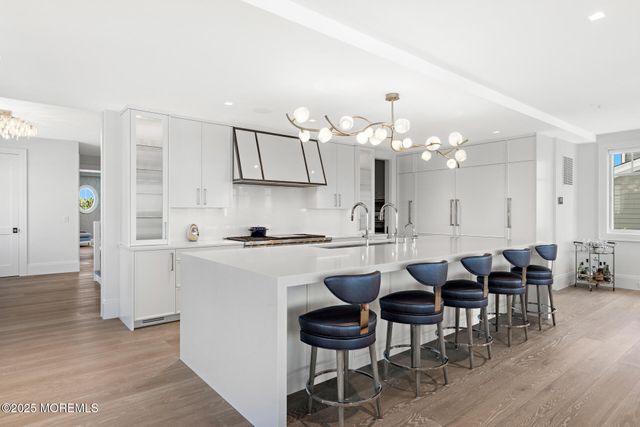 948 Lagoon Lane S, Mantoloking, NJ 08738