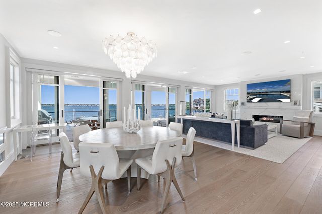 948 Lagoon Lane S, Mantoloking, NJ 08738