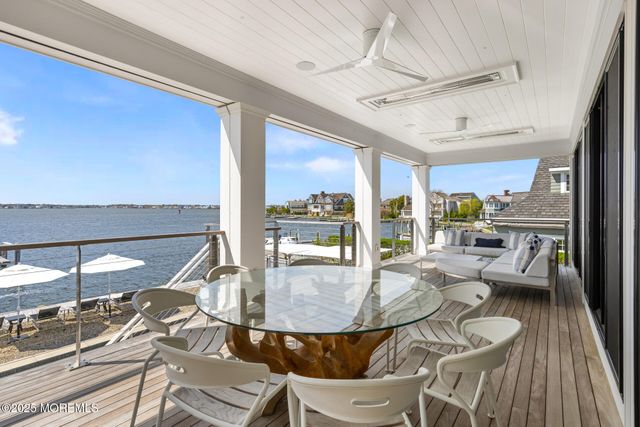 948 Lagoon Lane S, Mantoloking, NJ 08738