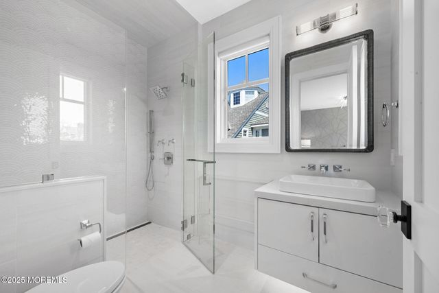 948 Lagoon Lane S, Mantoloking, NJ 08738