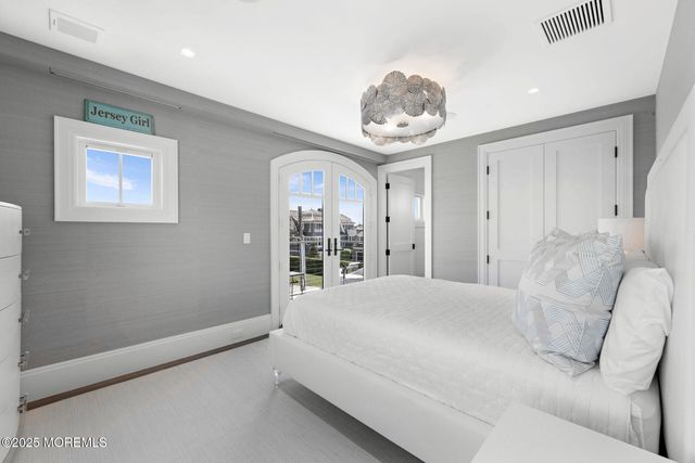 948 Lagoon Lane S, Mantoloking, NJ 08738