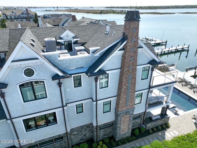 948 Lagoon Lane S, Mantoloking, NJ 08738