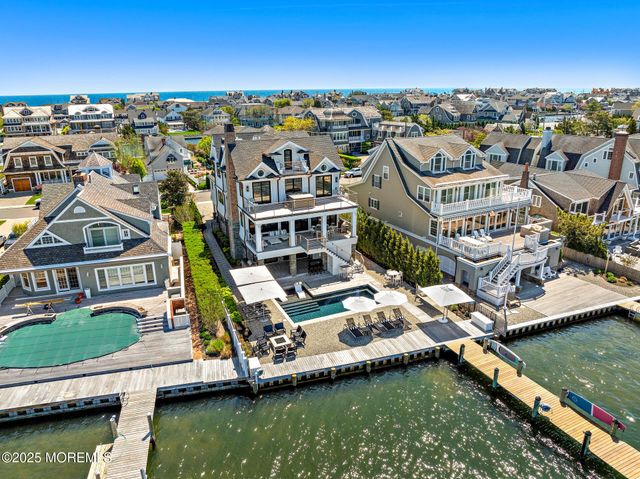 948 Lagoon Lane S, Mantoloking, NJ 08738