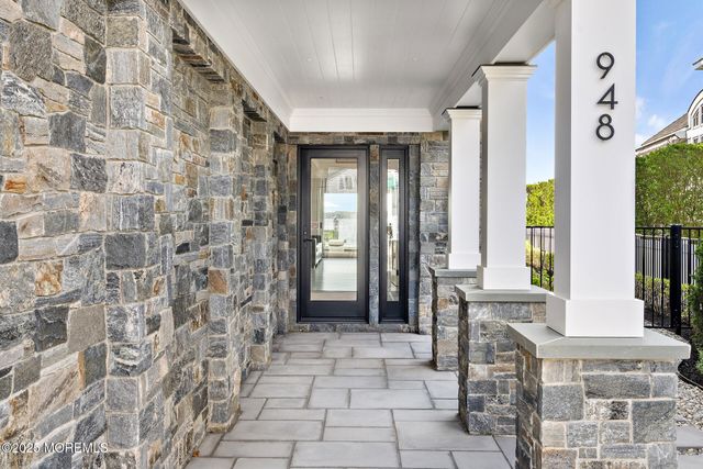 948 Lagoon Lane S, Mantoloking, NJ 08738