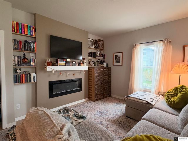11005 S 176th Street, Omaha, NE 68136
