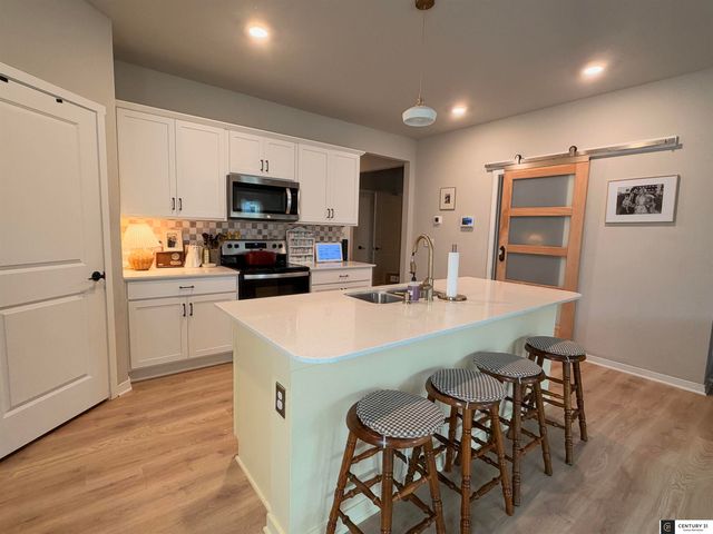 11005 S 176th Street, Omaha, NE 68136