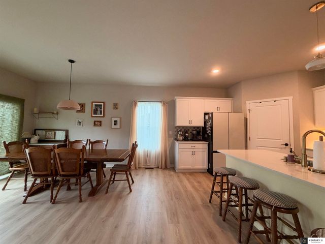 11005 S 176th Street, Omaha, NE 68136