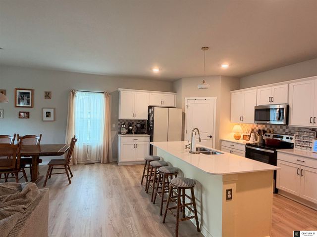 11005 S 176th Street, Omaha, NE 68136
