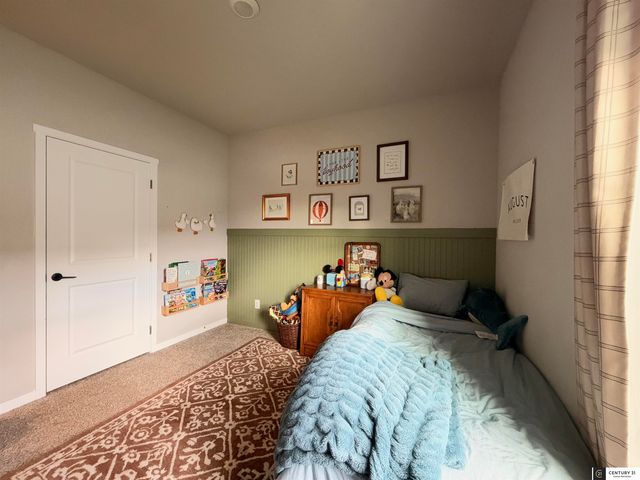 11005 S 176th Street, Omaha, NE 68136