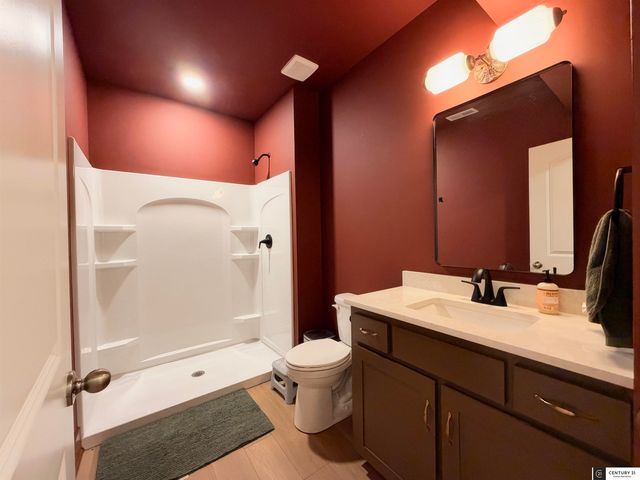 11005 S 176th Street, Omaha, NE 68136