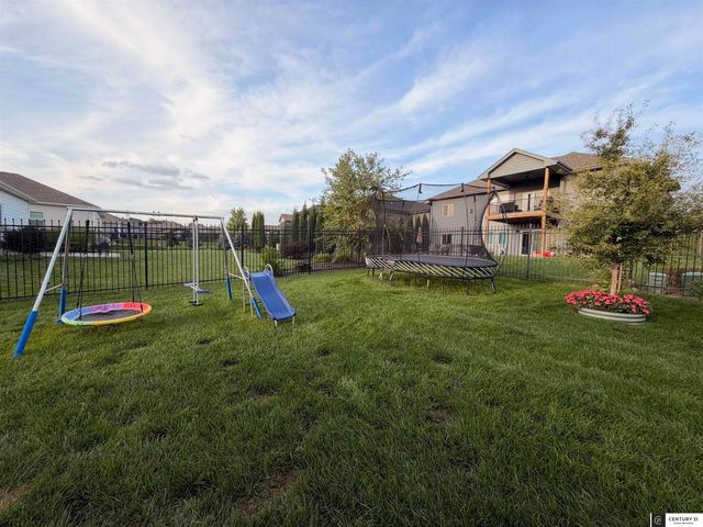 11005 S 176th Street, Omaha, NE 68136