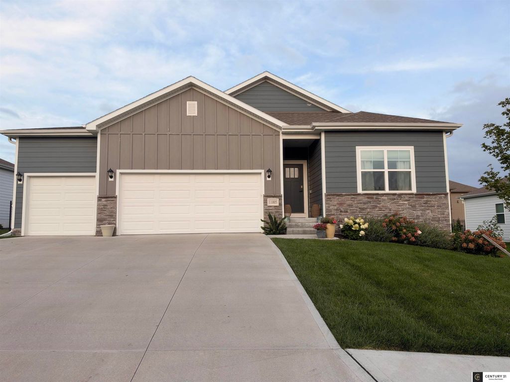 11005 S 176th Street, Omaha, NE 68136