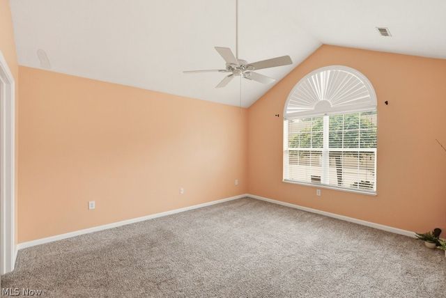 625 Crossings Circle, Tallmadge, OH 44278