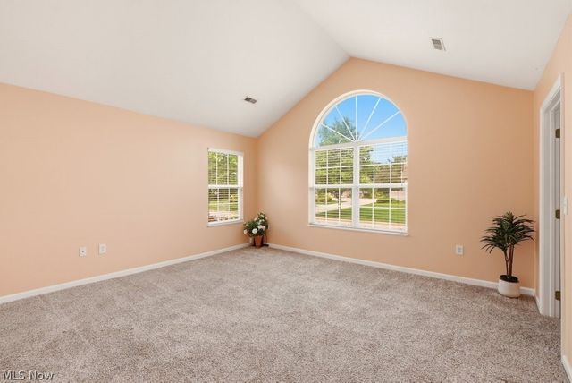 625 Crossings Circle, Tallmadge, OH 44278