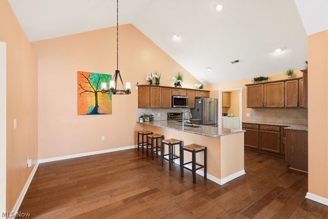 625 Crossings Circle, Tallmadge, OH 44278