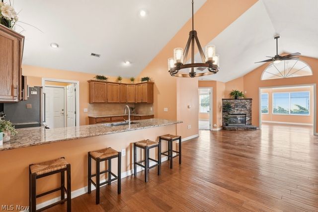 625 Crossings Circle, Tallmadge, OH 44278