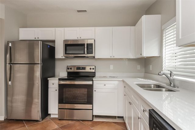 604 PRAIRIE LAKE DRIVE, Fern Park, FL 32730