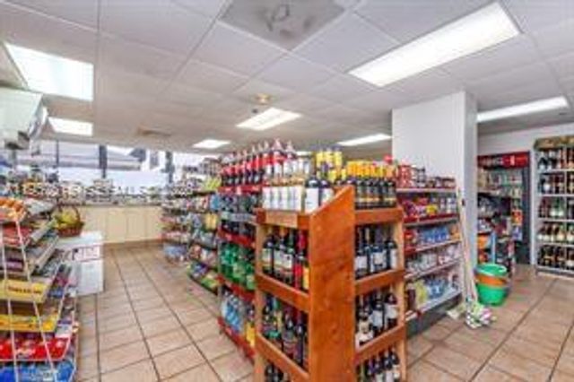 540 Brickell Key Dr 302, Miami, FL 33131