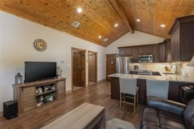 210 Spring Branch Trail N, Springtown, TX 76082