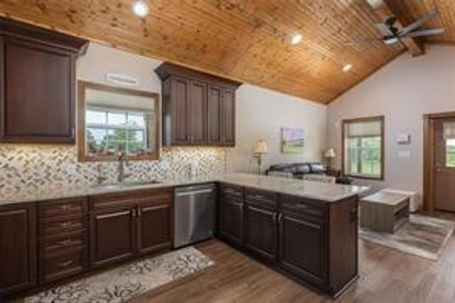 210 Spring Branch Trail N, Springtown, TX 76082