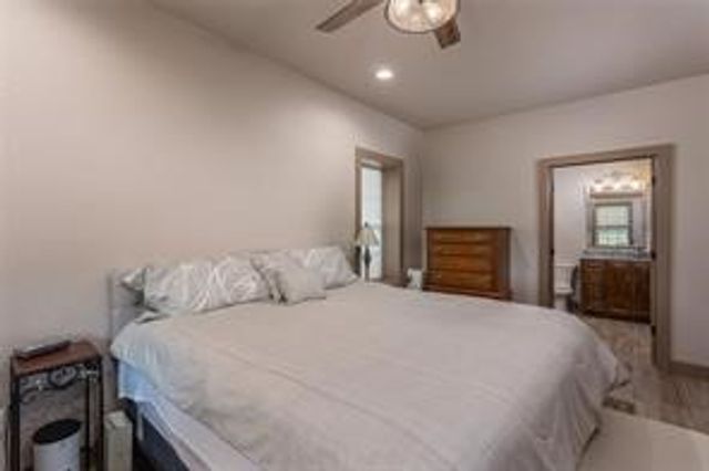 210 Spring Branch Trail N, Springtown, TX 76082