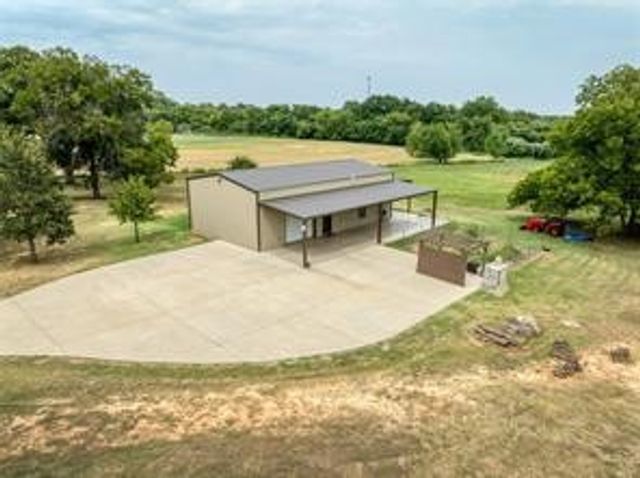 210 Spring Branch Trail N, Springtown, TX 76082
