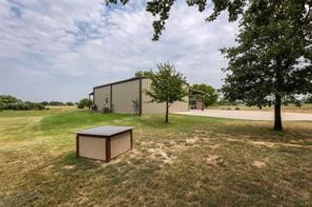 210 Spring Branch Trail N, Springtown, TX 76082