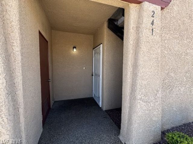 4181 Gannet Circle 241, Las Vegas, NV 89103