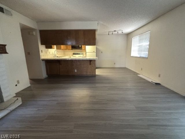 4181 Gannet Circle 241, Las Vegas, NV 89103