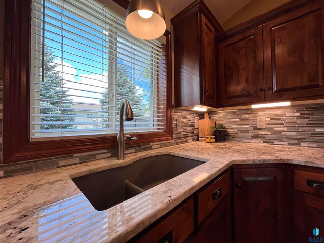 1130 Indian Hills Rd Road, Brookings, SD 57006