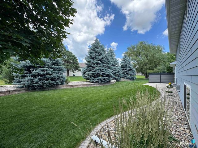 1130 Indian Hills Rd Road, Brookings, SD 57006