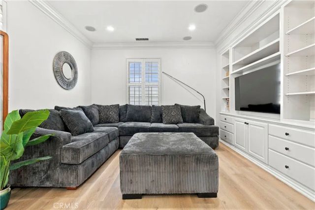 31 Prairie, Irvine, CA 92618