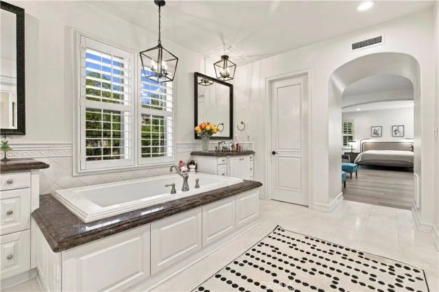 31 Prairie, Irvine, CA 92618