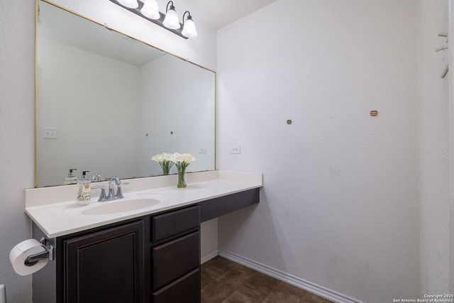 243 Pleasanton Spring, San Antonio, TX 78221