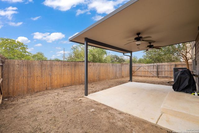 243 Pleasanton Spring, San Antonio, TX 78221