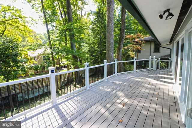 8405 WHITMAN DR, Bethesda, MD 20817