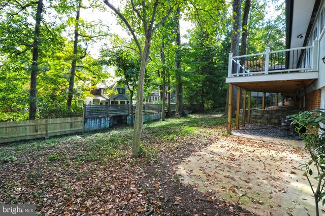 8405 WHITMAN DR, Bethesda, MD 20817