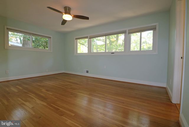 8405 WHITMAN DR, Bethesda, MD 20817